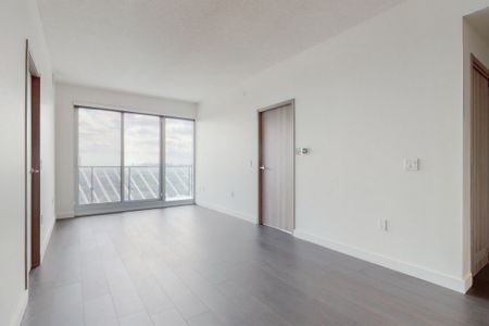For Lease - 95 McMahon Drive Unit# 2802, Toronto, Ontario - Photo 2
