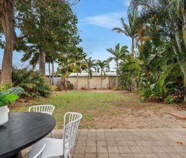 Timeless Charm with Modern Comfort - Castle Hill Views - Photo 6