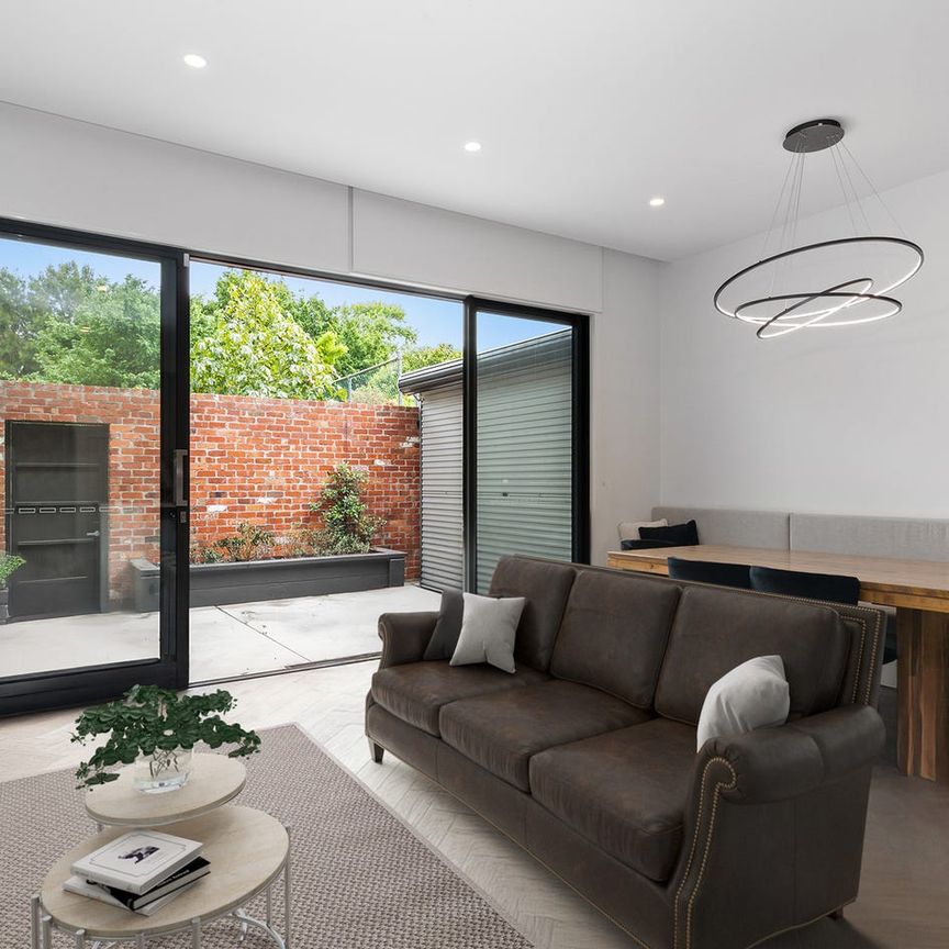 Victorian Splendour on the Park - Photo 1