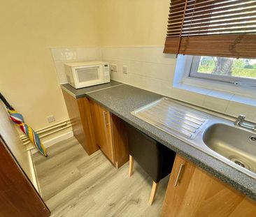 Flat to rent on - Photo 6