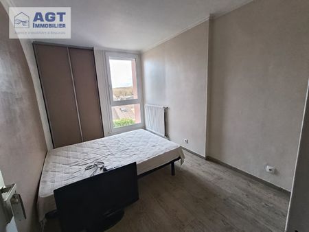 Location Appartement 4 pièces 79m² BEAUVAIS 60000 - Photo 2