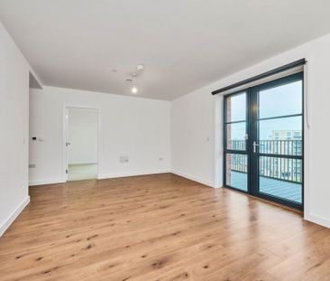 3 bedroom flat to rent - Photo 5