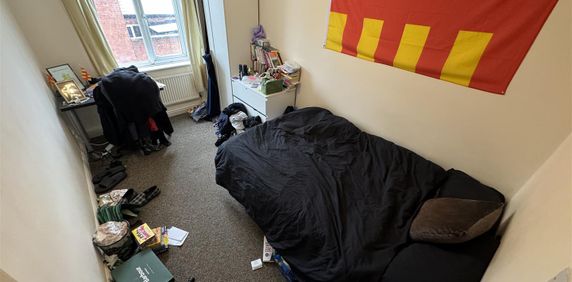 3 bedroom apartment to rent - Photo 2