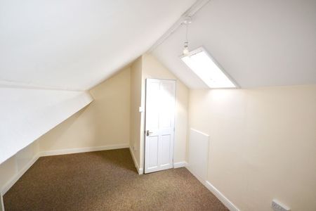 Elmfield Terrace, Darlington - Photo 3
