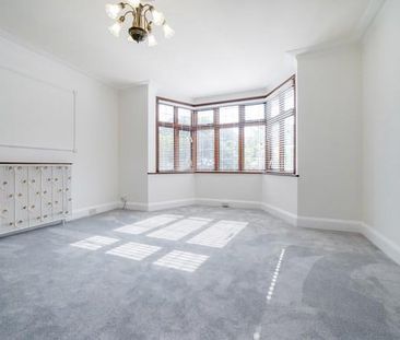 4 bedroom apartment to rent - Photo 3