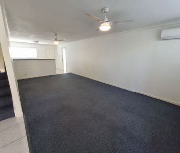 For Rent - Tidy and Spacious Two Bedroom Unit&period; - Photo 4