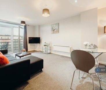 1 bedroom flat to rent - Photo 2