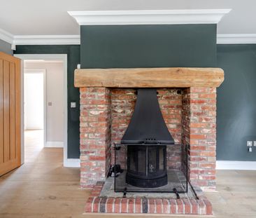 5 bedroom detached house to rent - Photo 1