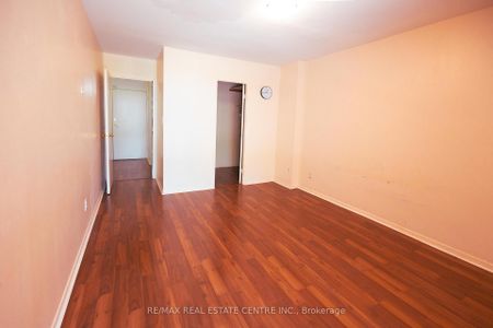 For Lease - 3025 THE CREDIT WOODLANDS N/A Unit# 250, Mississauga, Ontario - Photo 3