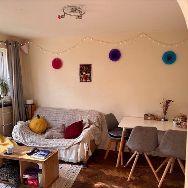 Room in a Shared House, Dacres Road, SE23 - Photo 1