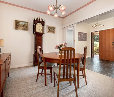 Family Home in Box Hill High School zone - Photo 4