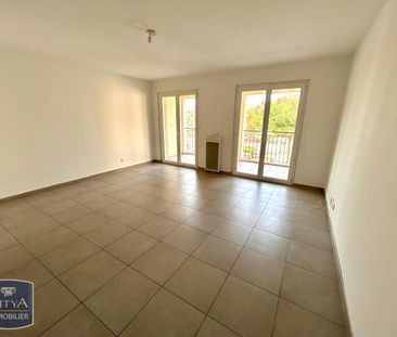 Location Appartement 2 pièces 51m² PORT DE BOUC 13110 - Photo 2