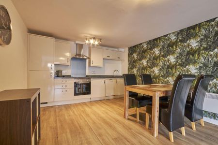 2 bedroom apartment to rent - Photo 5