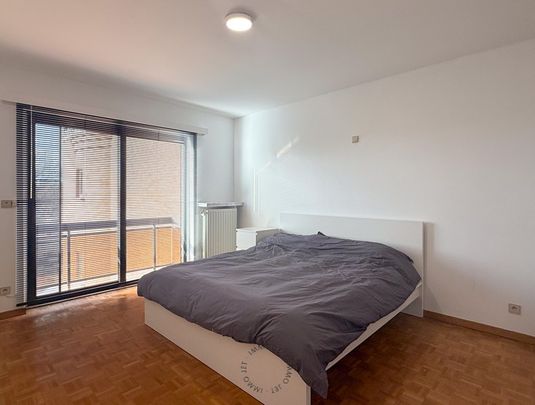 Energiezuinig appartement gelegen in centrum van Beveren met 2 slaapkamers en garage. - Photo 1