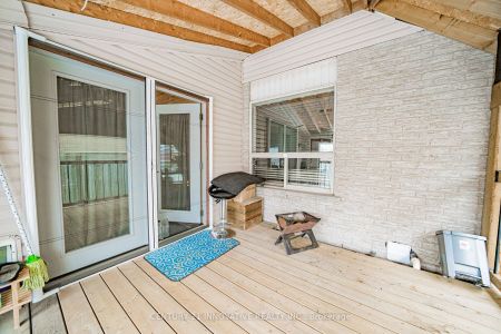 Detached Home For Lease | E9039489 - Photo 4