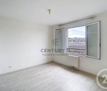 Location Appartement 2 pièces 34m² CREPY EN VALOIS 60800 - Photo 5