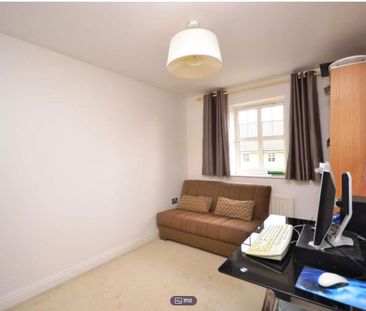 3 Bed Terraced House, Colebrook Close, NW7 - Photo 5
