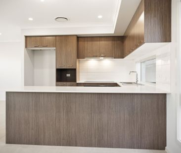 Contemporary Comfort in a Connected Box Hill Setting - Photo 1