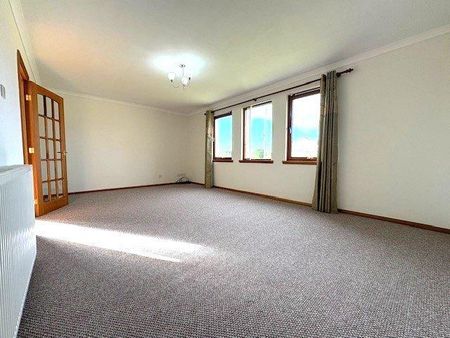 3 bedroom bungalow to rent - Photo 2