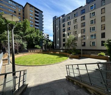 Studio Flat, Trentham Court, W3 - Photo 3