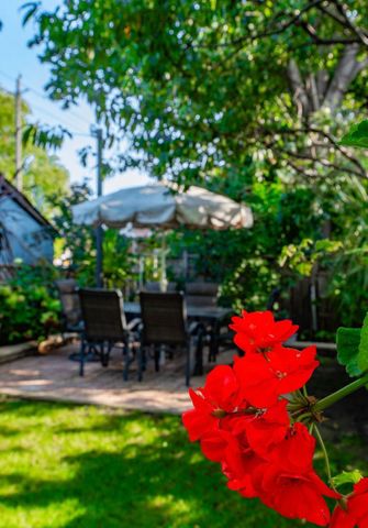 For Lease - 27 Stock Avenue Unit# Upper, Toronto, Ontario - Photo 3