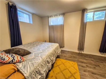 For Lease - 11 Duncairn Avenue Unit# B, Kitchener, Ontario - Photo 4