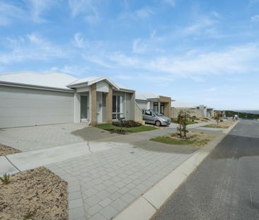 Brand new seaside home - Photo 6