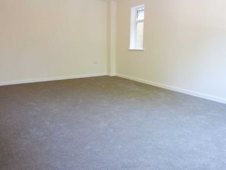 Price £3,000 pcm - Available 27/10/2025 - Unfurnished - Photo 5