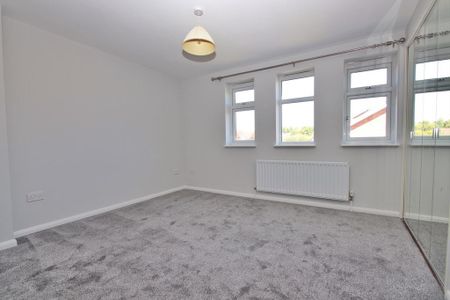 4 bedroom detached house to rent - Photo 3