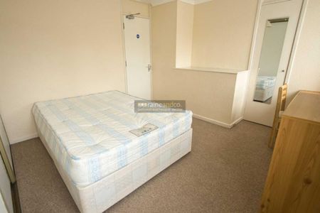 3 bedroom end of terrace house to rent - Photo 5