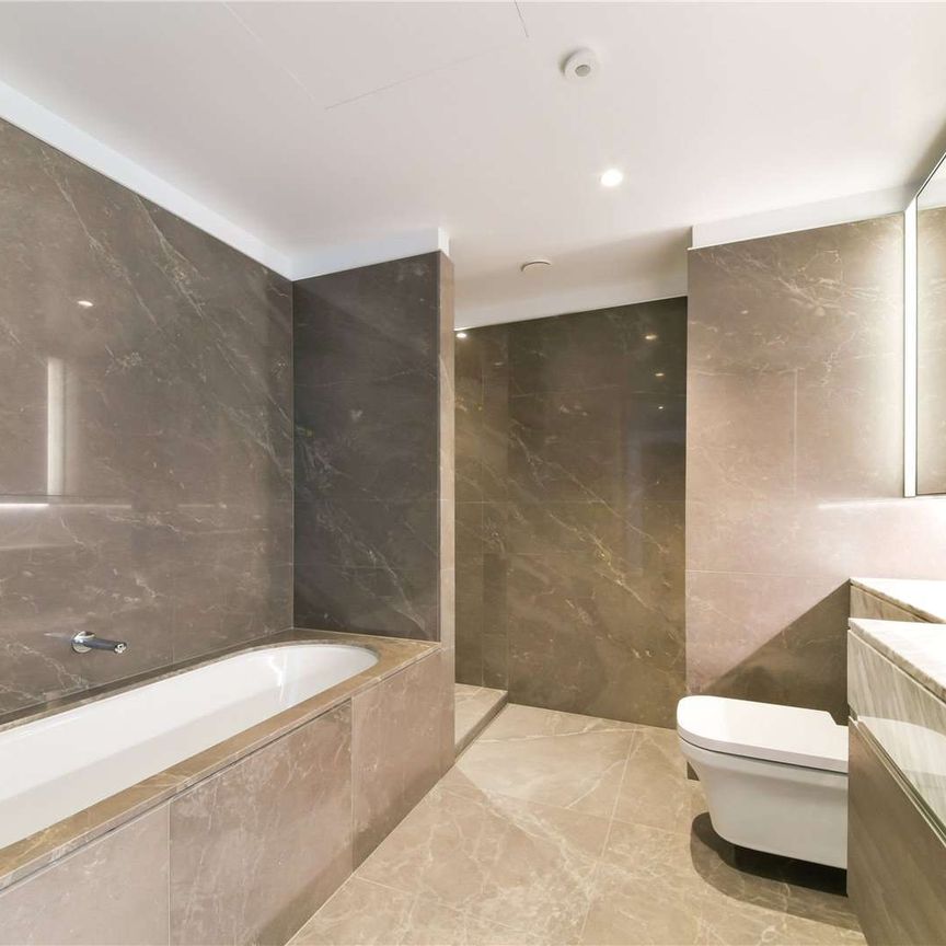 An exceptional three bedroom apartment in this brand new development, One Thames City. - Photo 1