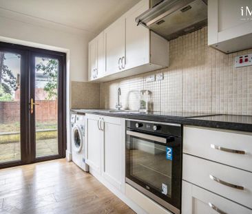 3 bedroom semi-detached house to rent - Photo 2