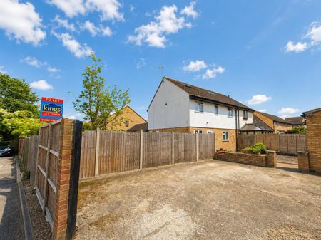 1 Bedroom Flat - Studio To Let - Photo 5