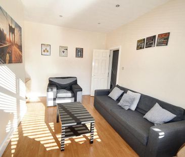 6 bedroom terraced house to rent - Photo 1