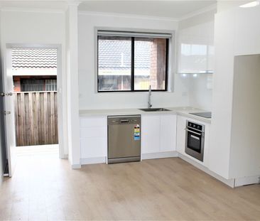 MODERN 2 BEDROOM UNIT - Photo 5