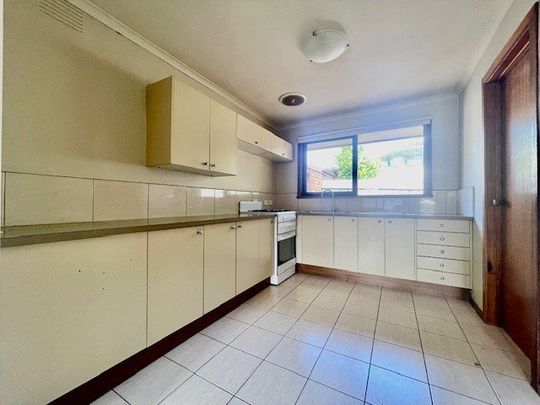 2/11 Freeman Street, Ringwood East - Photo 1