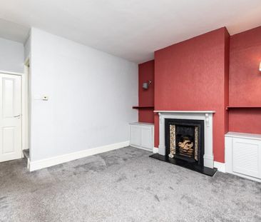 2 bedroom House To Let - Photo 2