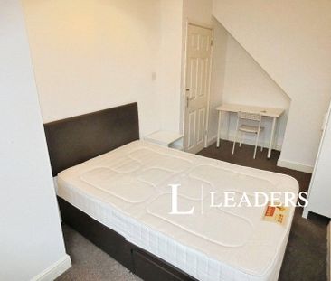 1 bedroom terraced to rent Fletcher Road, Stoke-on-Trent, Staffords... - Photo 3