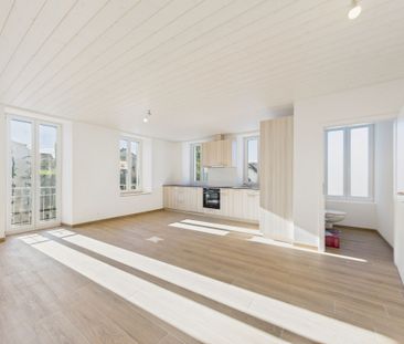 Appartement lumineux et entièrement rénové avec cheminée de 4.5 piè... - Photo 4