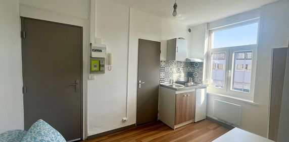 Apartment - Photo 2