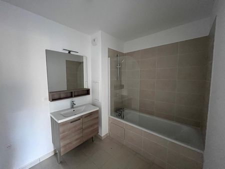 location Appartement T3 DE 64.6m² À BOBIGNY - Photo 3