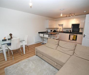 2 bedroom apartment to rent - Photo 4