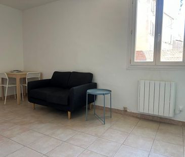 Location appartement Marseille 5ème (13005) - Photo 1