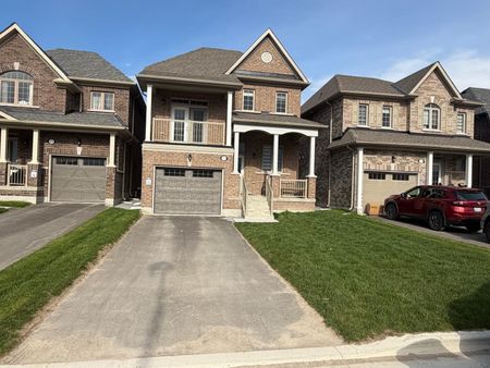 For Lease - 31 Lawrence D. Pridham Avenue, New Tecumseth, Ontario - Photo 3