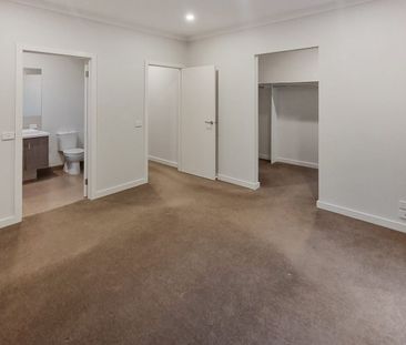 Four bedroom Townhouse - Perfect Blend Of Family Living With The Co... - Photo 1