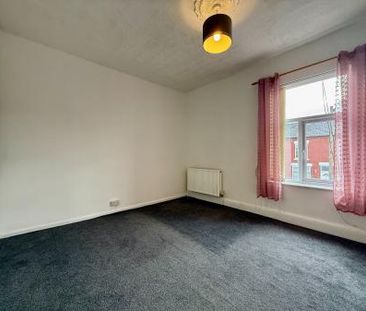 Ainsworth Lane, Tonge Moor, Bolton, BL2 - Photo 5