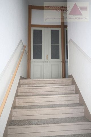 3-Raum-Dachgeschosswohnung im Zentrum von Annaberg! - Foto 2