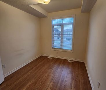 For Lease - 35 Tamworth Terrace, Barrie, Ontario - Photo 6