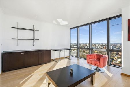 One bedroom apartment to let in West India Quay, E14 - Photo 2