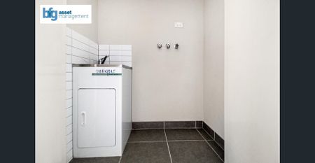 Modern & Spacious 2 Bedroom Townhouse Available! - Photo 5